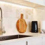 Bravissimo Turbau Entresol B, With 3 Bedrooms