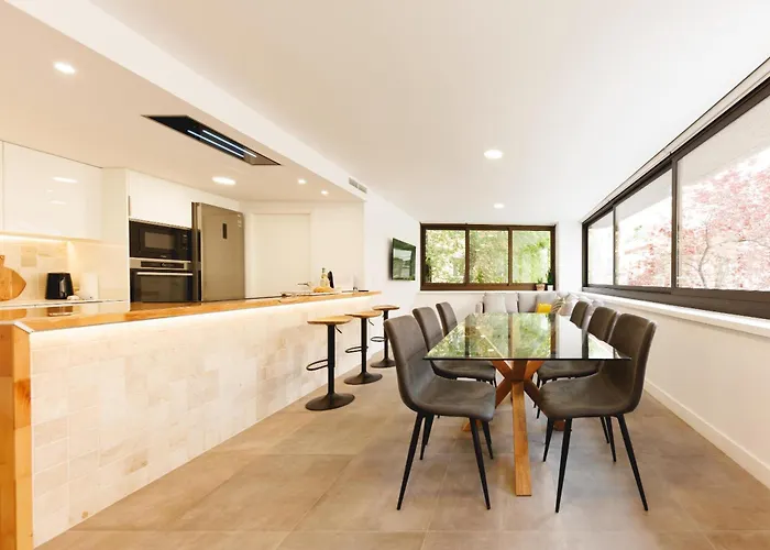 Appartamento Bravissimo Turbau Entresol B, With 3 Bedrooms Girona