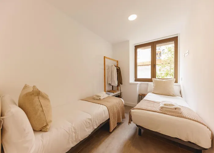 Appartamento Bravissimo Turbau Entresol B, With 3 Bedrooms