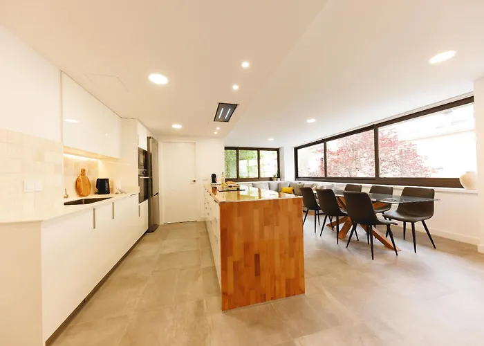 Bravissimo Turbau Entresol B, With 3 Bedrooms 赫罗纳