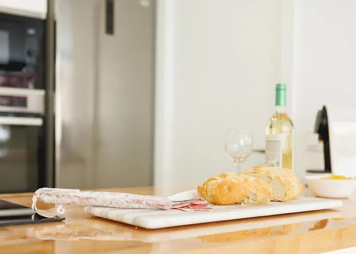 Bravissimo Turbau Entresol B, With 3 Bedrooms * 赫罗纳