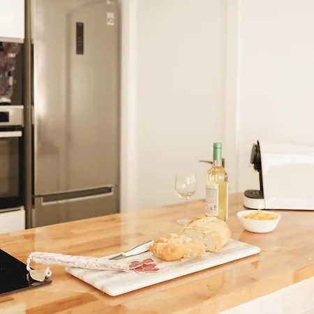 Bravissimo Turbau Entresol B, With 3 Bedrooms Apartman *