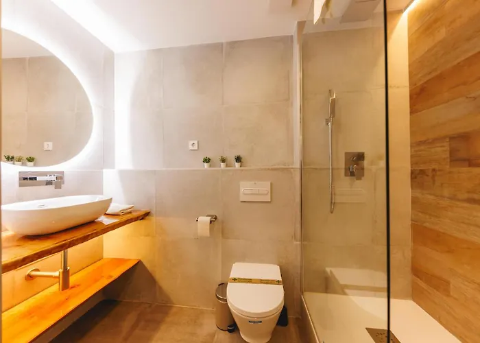 Bravissimo Turbau Entresol B, With 3 Bedrooms *