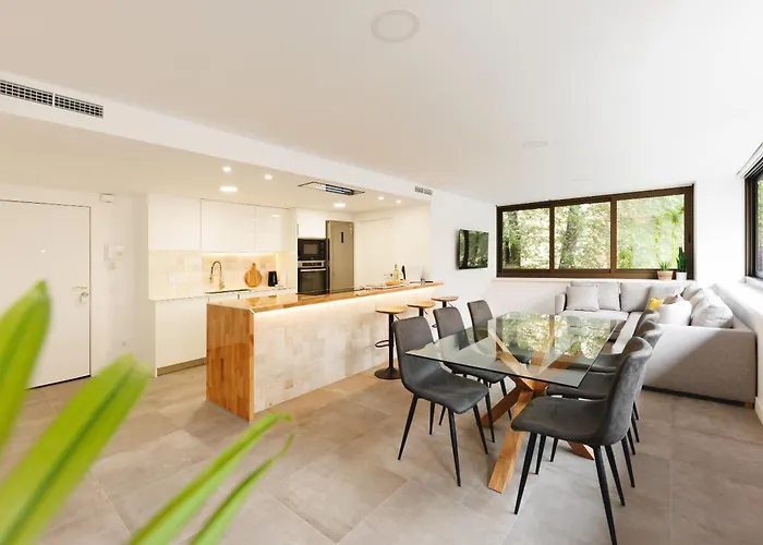 Bravissimo Turbau Entresol B, With 3 Bedrooms Appartement